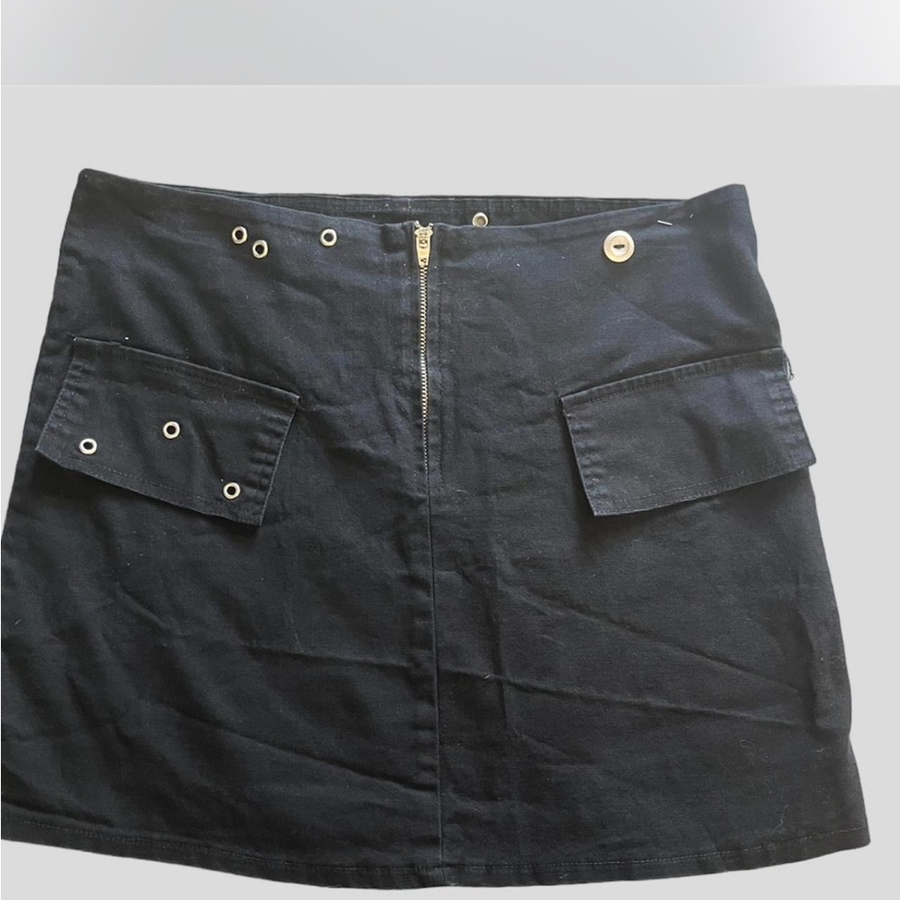 Black Women's Skirt with Pockets